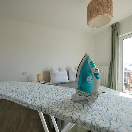 Apartment Zentral, Modern, Gemuetlich Mit Balkon & Parkplatz *