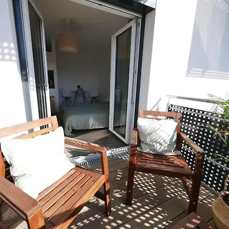 Apartment Zentral, Modern, Gemuetlich Mit Balkon & Parkplatz *