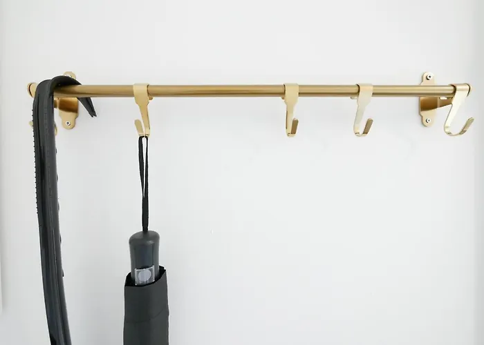 Lejlighed Zentral, Modern, Gemuetlich Mit Balkon & Parkplatz *